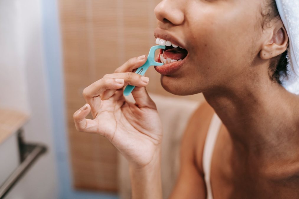 Dental Floss Guide 2026: Does Flossing Actually Work?
